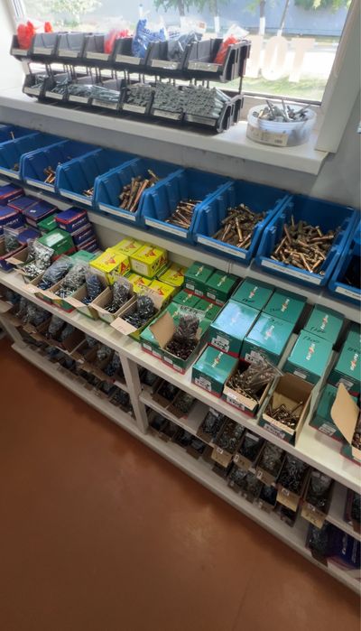 Гвозди, саморезы, шурупы, болты, гайки, крепеж, дюбель