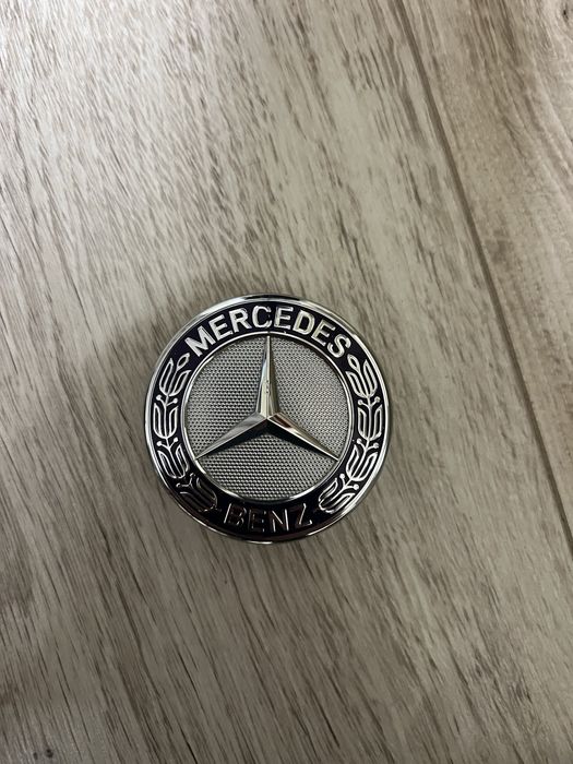 Оригинални емблеми Мерцедес