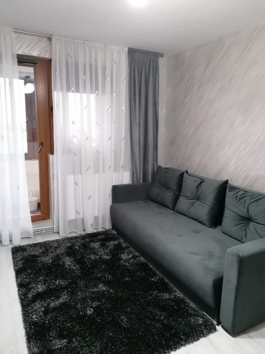 Închiriez apartament regim hotelier