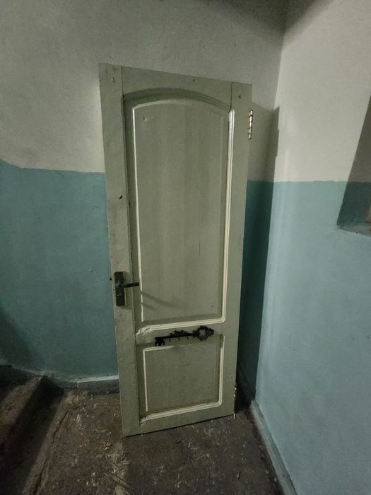 Продаются двери срочно