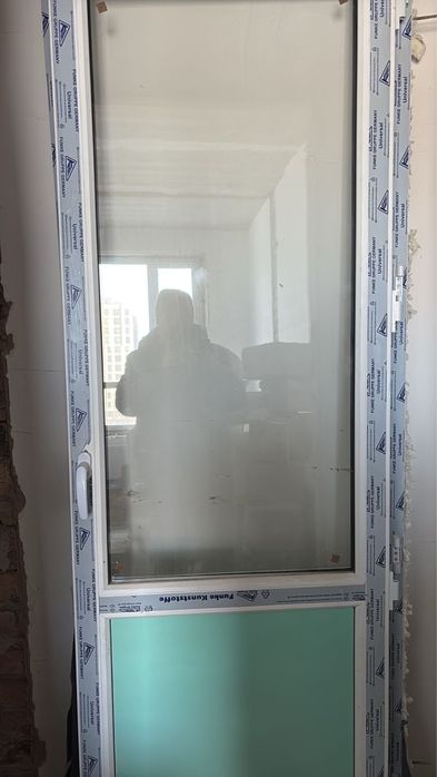 Дверь для Балкона с стеклом