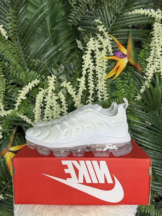 Nike Vapor Max Plus White