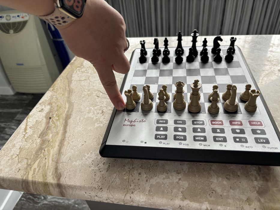 Mephisto Europa chess computer Шах-компютър немски