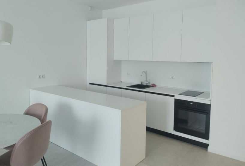 Продава се Тристаен апартамент в София, Студентски град - 135 кв.м за 1467 €/кв.м - Снимка #3