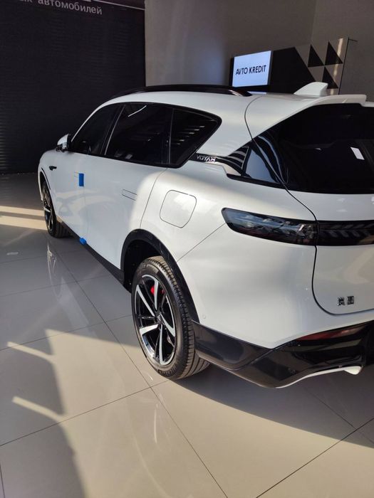 Voyah Free318 nalichi