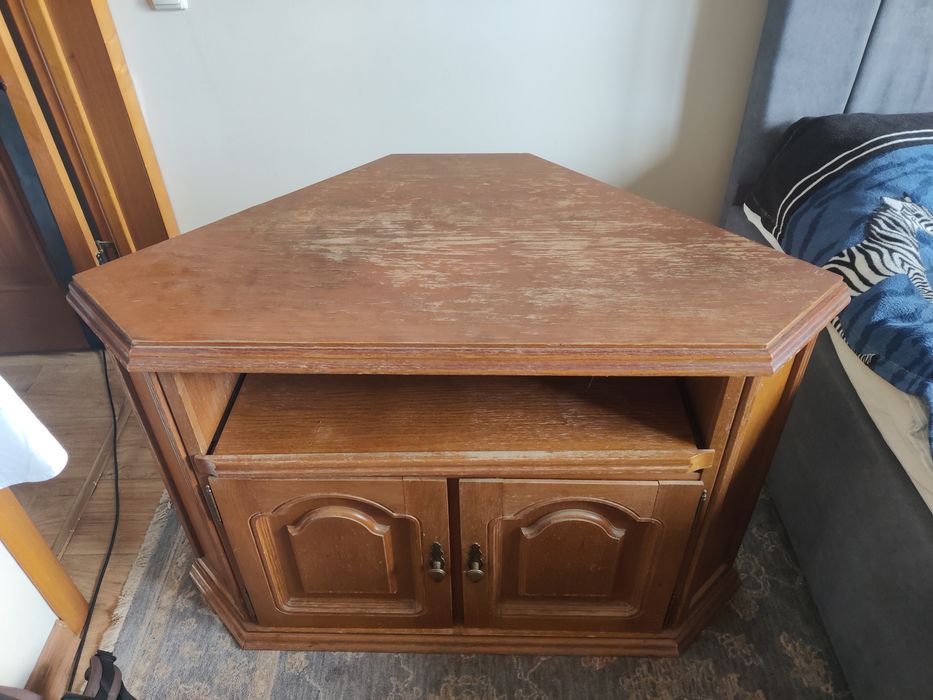 Тумба под телевизор