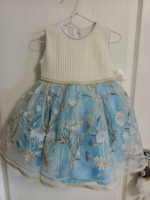 Rochita eleganta pentru fetite