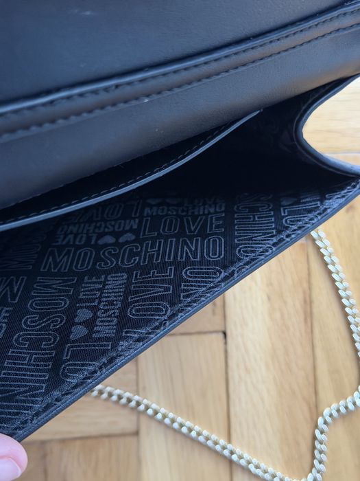 Gentuta  Love Moschino neagra originala