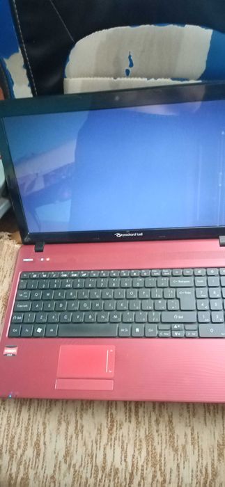 продавам лап тоя packard bell