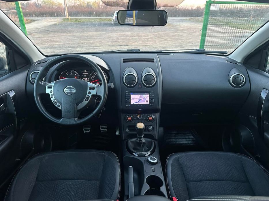 Vand Nissan Qashqai 1.6dCi - 4X4 - 2013 decembrie euro 5