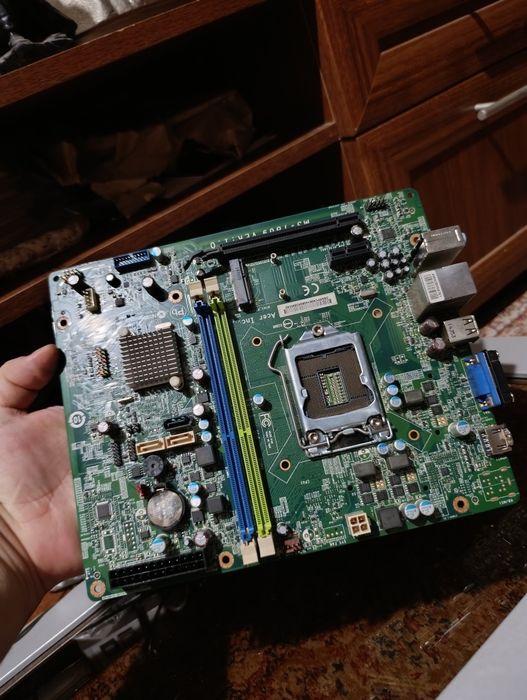 Материнская плата не рабочий