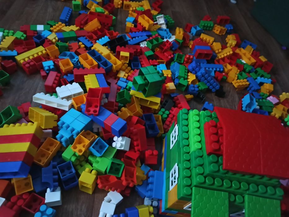 Продам конструктор полесье.