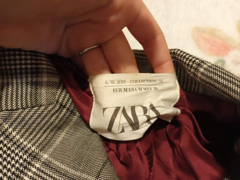 Sacou scurt Zara colecția 2019 toamna