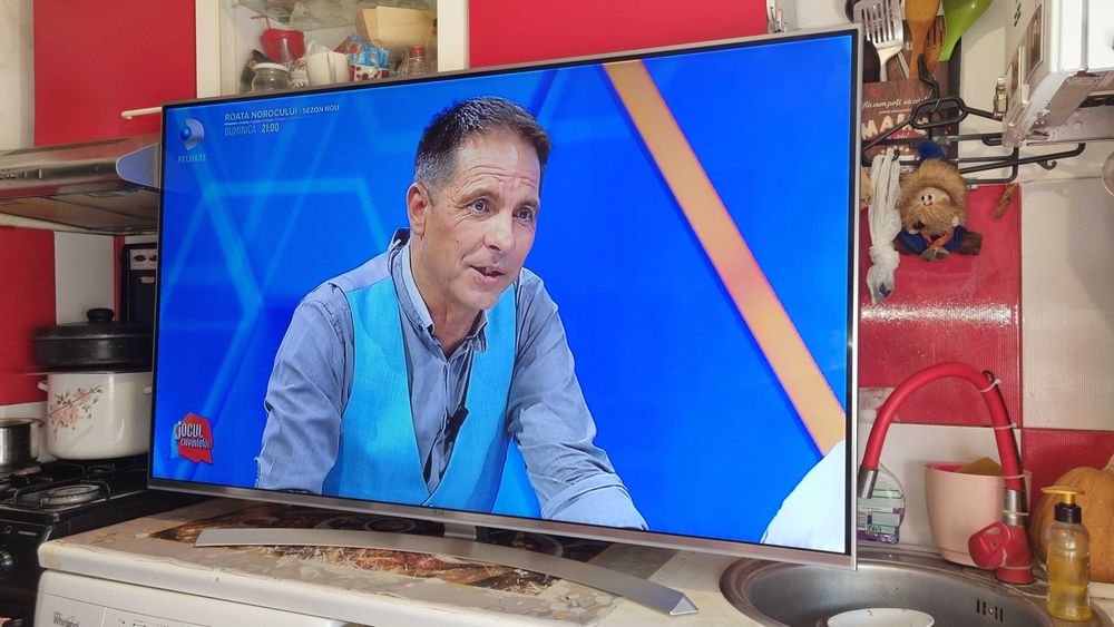 Smart LG 140 cm = 850 lei