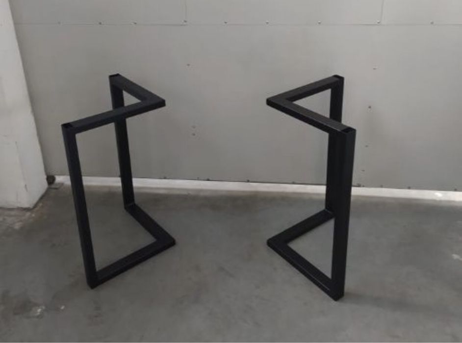 Метални крака за трапезна маса