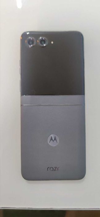 Motorola  Razr 50