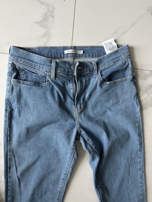 Оригинални дамски дънки Levi’s еластични