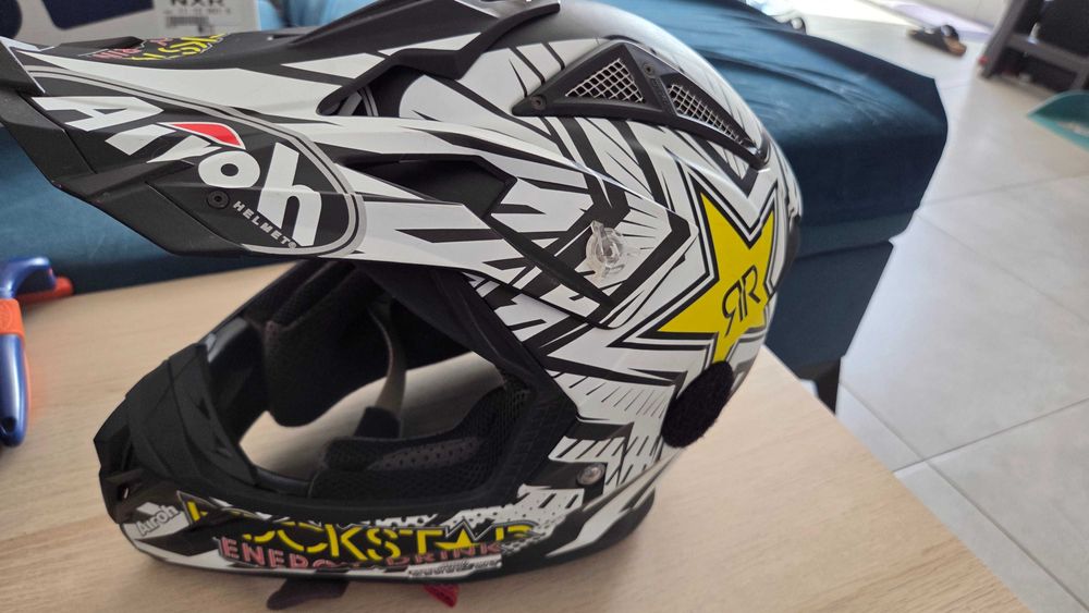 Каска Shoei NXR XL и Airoh RockStarr Carbon XL