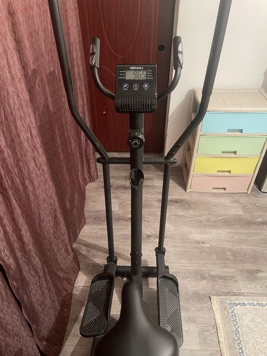 Эллиптическии тренажер Genau GN -102