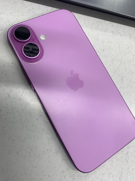 Продам Айфон 16 128гб