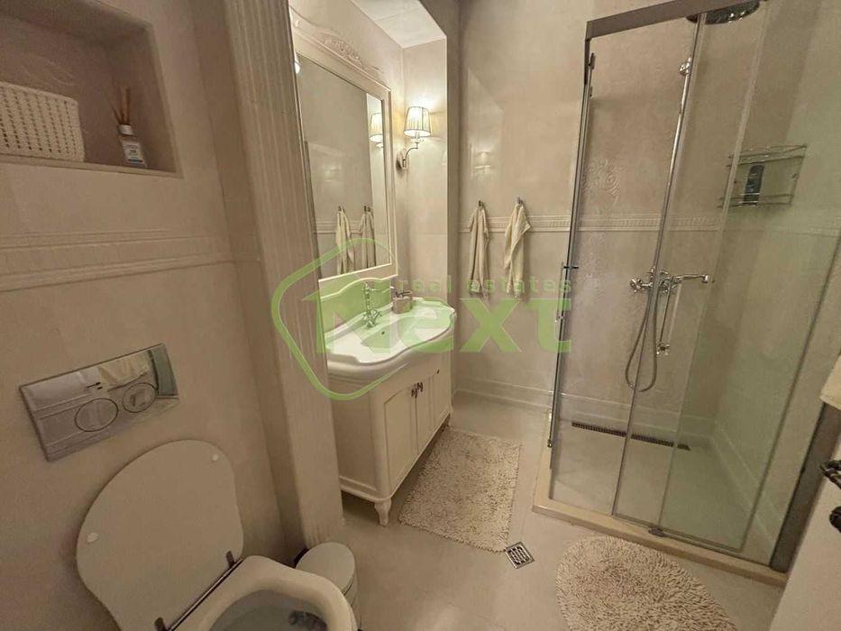 Продава се Четиристаен апартамент в София, Лозенец - 145 кв.м за 6 €/кв.м - Снимка #12