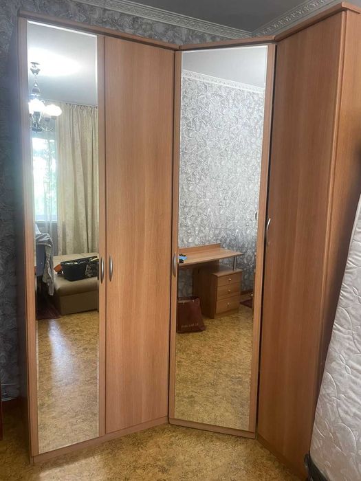 Шкаф купе столик с зеркалом