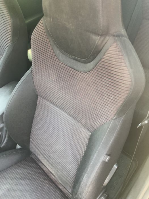 Haion Hayon usa spate Skoda Octavia 3 negru 2.0 CFKC 4x4 150 cp