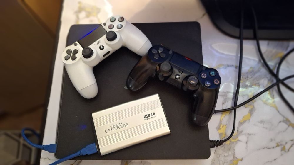 PS4 Slim на 1 тб