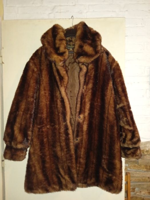 Кожух  еко кожа    .