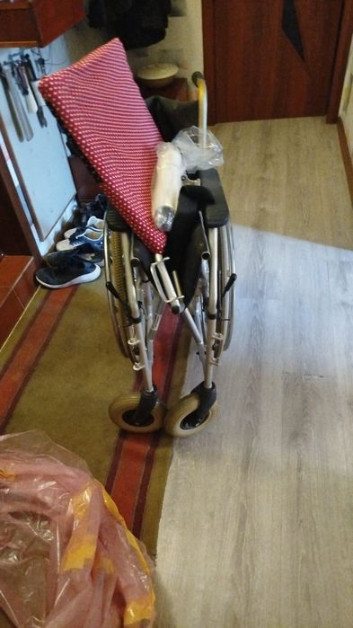Коляска для инвалидов