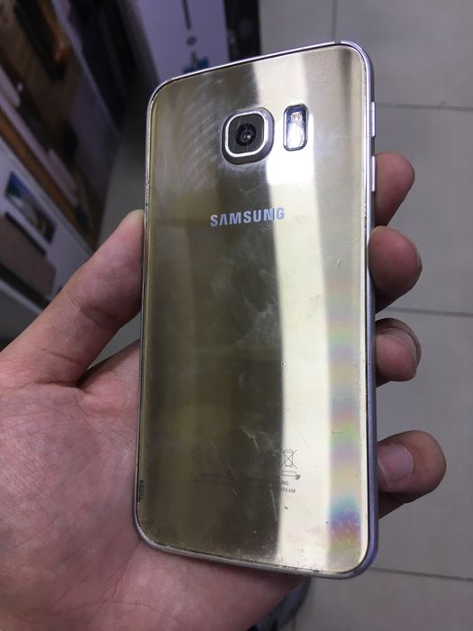 S6 edge sotiladi 3/32gb