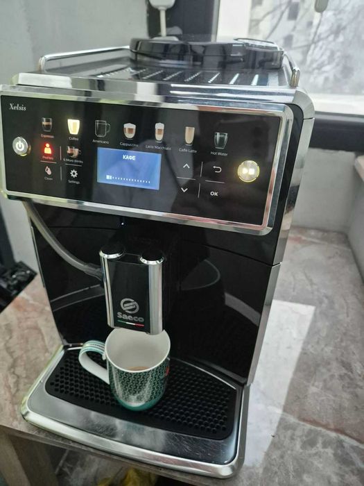 Saeco Xelsis SM - внос , с БГ меню , в оригинален кашон