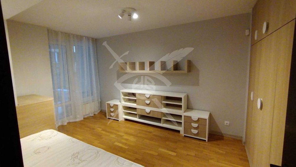 Дава се под наем Четиристаен апартамент в София, Хладилника - 150 кв.м за 1595.79 € - Снимка #8