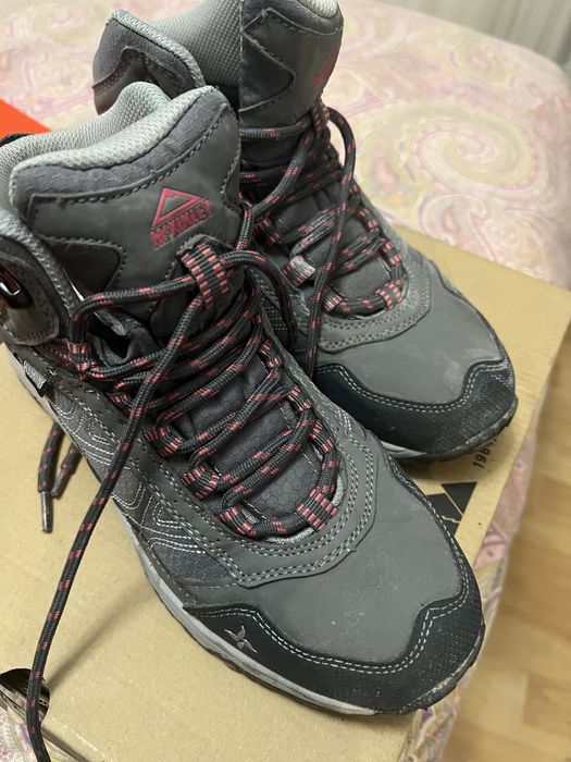 Bocanci munte Marca Mc Kinley