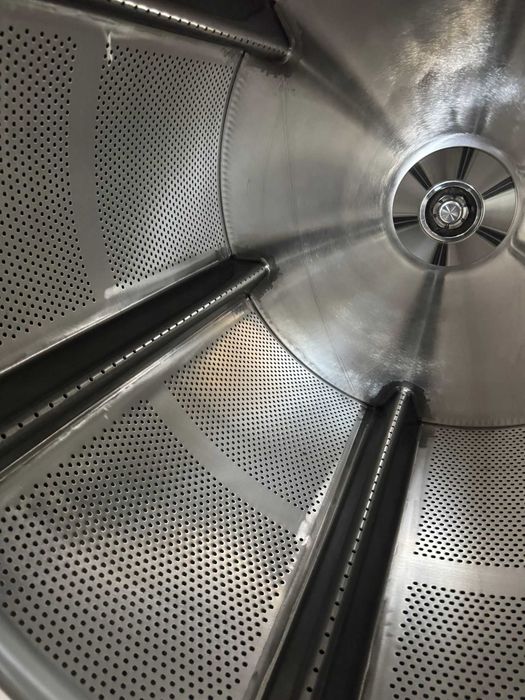 Vând MAȘINĂ DE SPĂLAT industrială 50kg