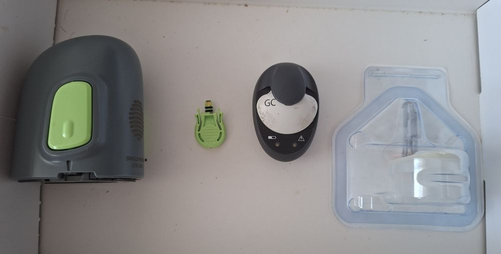 Transmiter Medtronic Guardian 4 si un senzor nou