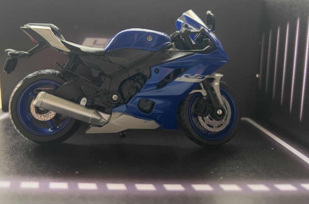 Machete moto 1:18 Yamaha/Kawasaki/Suzuki/Ducati etc