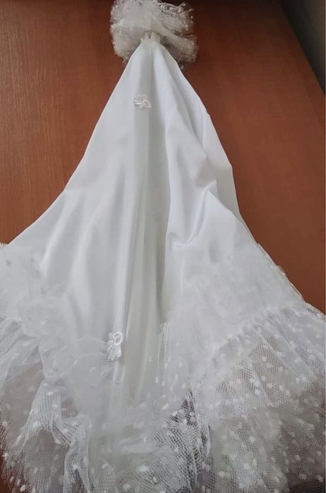 Umbrelă mireasă-model deosebit.