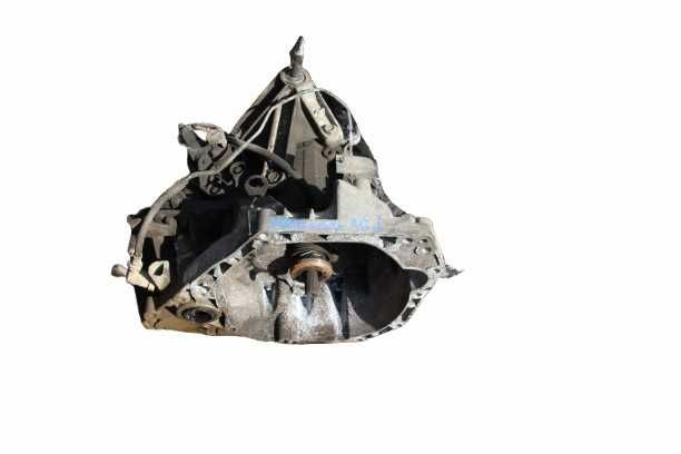 Скорастна кутия за Нисан Кашкай  1.6i, 2009 г. – 5 скорости