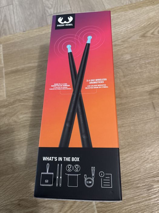 Set Tobe Virtuale Fresh 'n Rebel Air Drums cu Boxă Bluetooth, 2 Bățuri și 2 Pedale - Negru