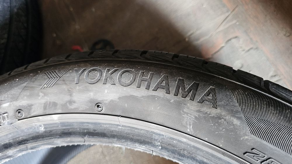 Продам резину Yokohama 285/40/21