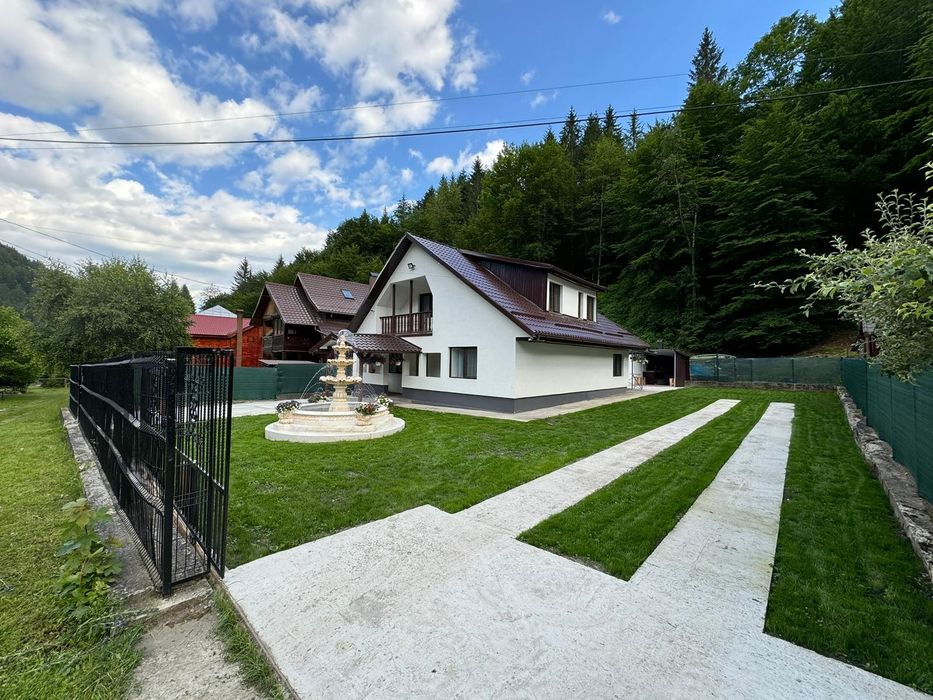 Casă/pensiune de vânzare