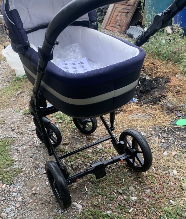 Продам  коляску почти новая.