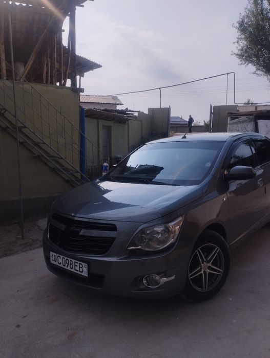 Chevrolet Cobalt sotiladi