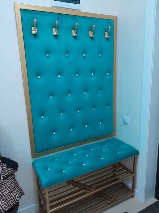 Продам вешалку с обувной