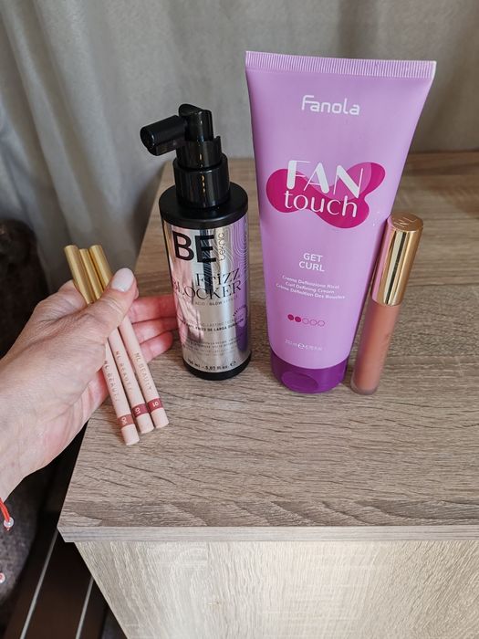 Гримове, крем и изглаждащ спрей nl beauty
