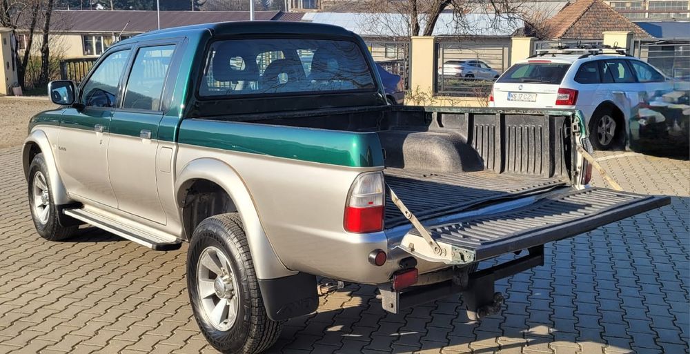 Mitsubishi L200 4x4 cu bena