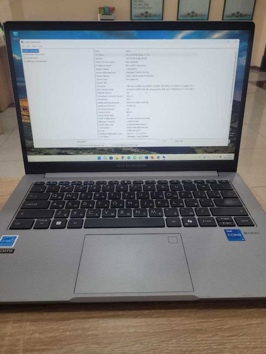 Продам Asus Expertbook P1403CVA