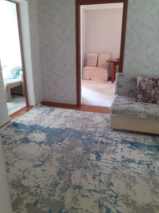 Есік қалайсың орталықа жақын жерде уй сатылады.