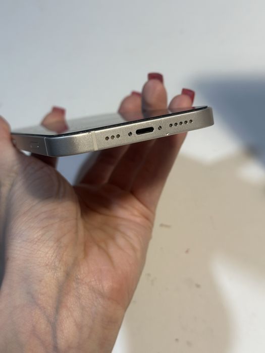 13 айфон белый  128гб